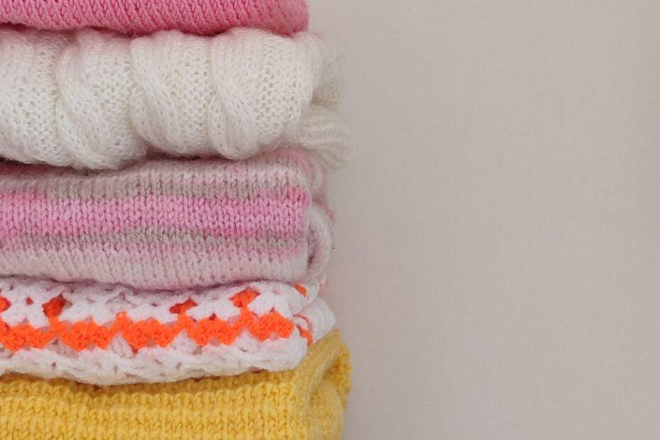 Illustration of The Women's Knitwear Drawer Deserves a Closer Look: Exploring Folding and Storage Guidance for Wool Garments
